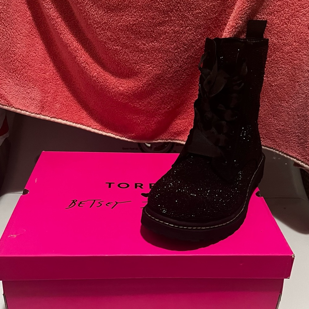 Betsey Johnson boots